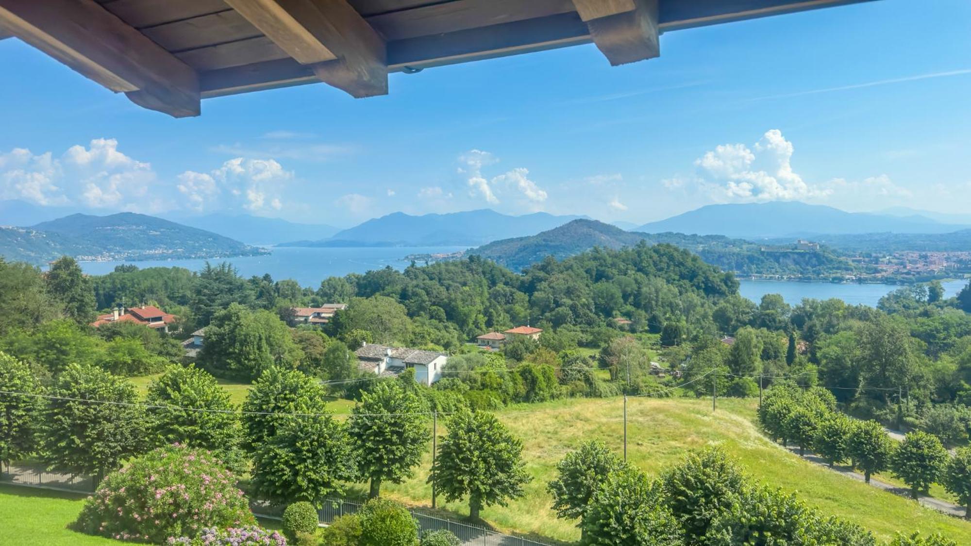 Belvedere Sul Lago 아로나 외부 사진